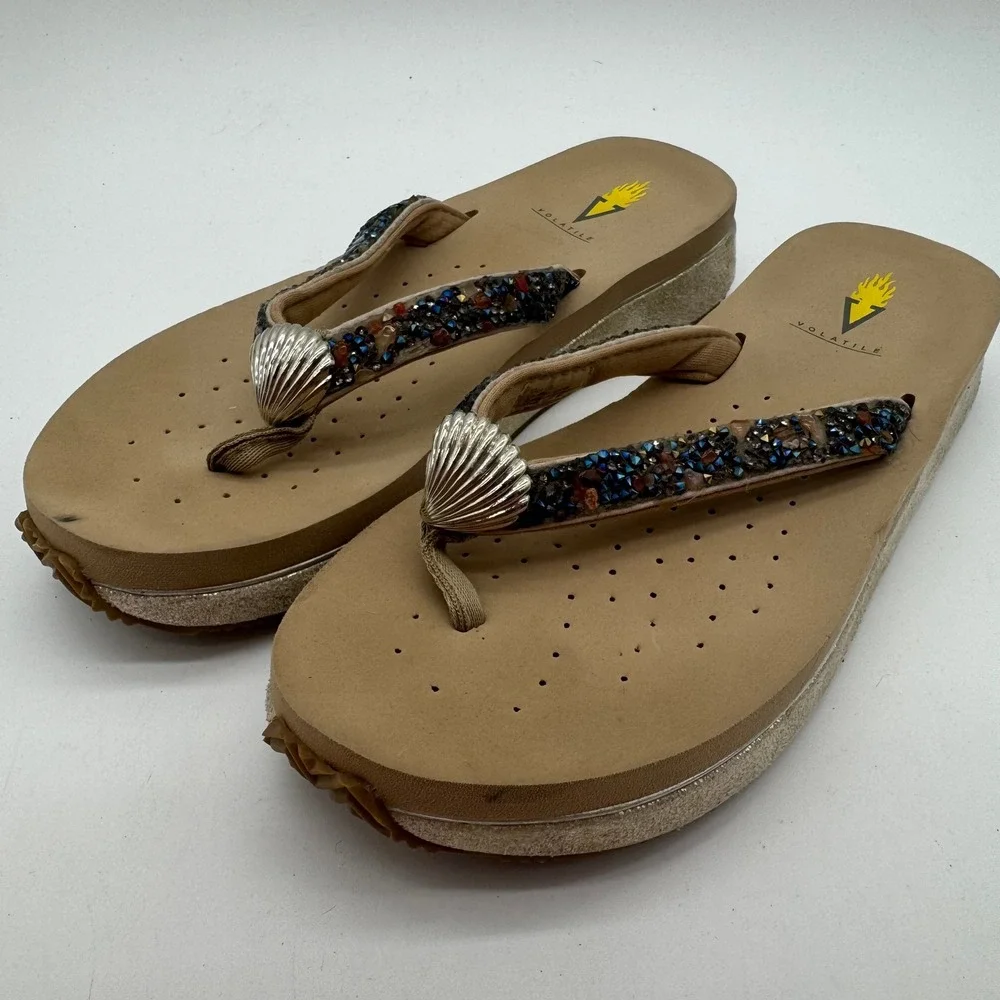 Volatile Womens Tan Leather Beaded Seashell Platform Wedge Thong Sandals Size 8